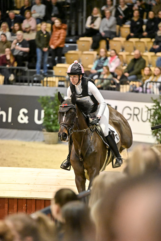  | 12022026 Indoor VS _477 