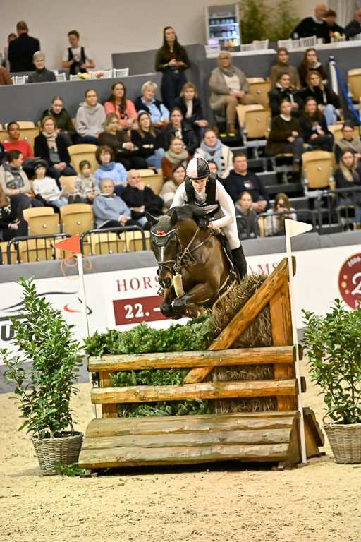  | 12022026 Indoor VS _483 