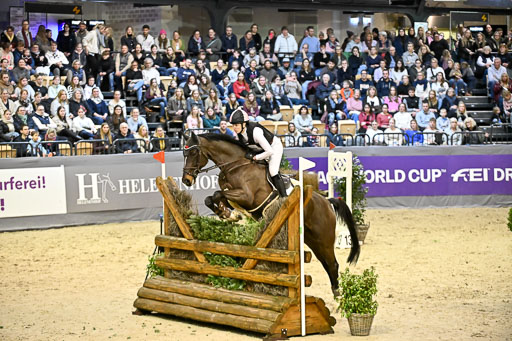  | 12022026 Indoor VS _496 