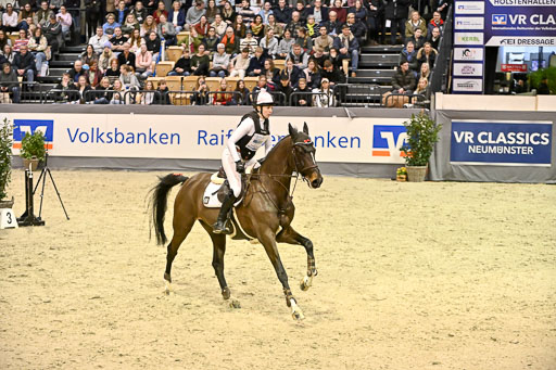  | 12022026 Indoor VS _505 