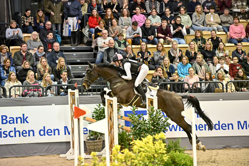  | 12022026 Indoor VS _506 