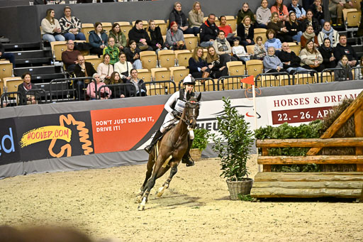  | 12022026 Indoor VS _509 