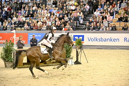  | 12022026 Indoor VS _518 