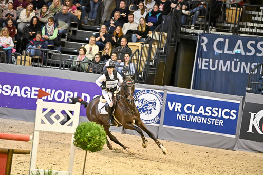  | 12022026 Indoor VS _520 