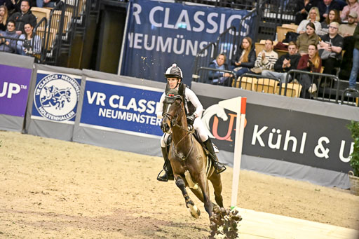  | 12022026 Indoor VS _525 