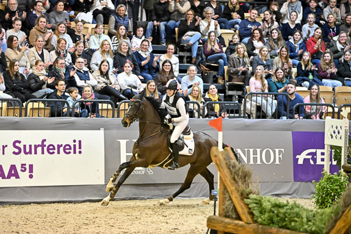  | 12022026 Indoor VS _532 