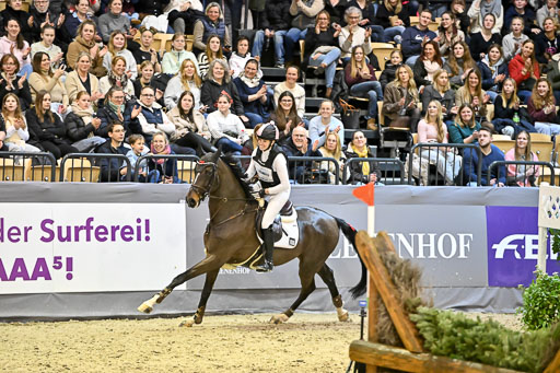  | 12022026 Indoor VS _533 