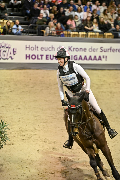  | 12022026 Indoor VS _548 