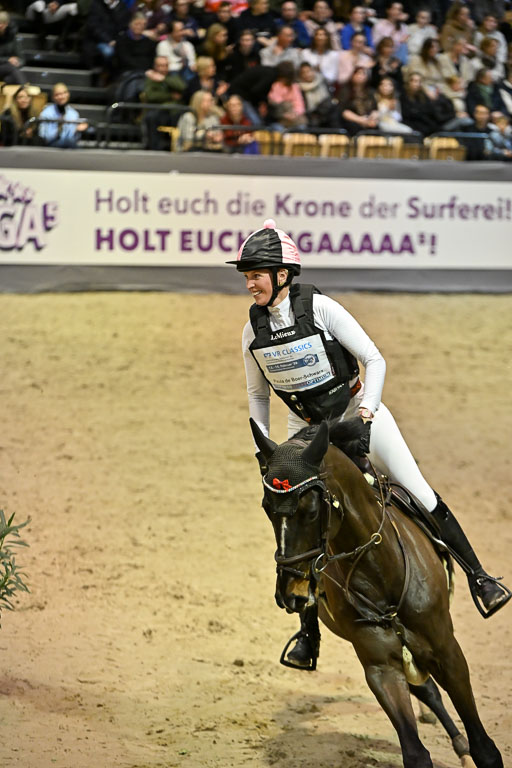  | 12022026 Indoor VS _549 