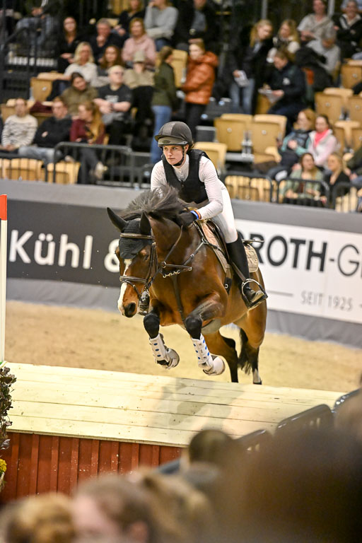  | 12022026 Indoor VS _559 