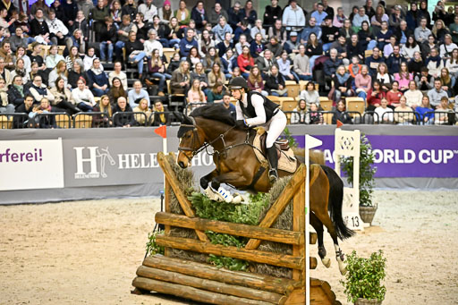  | 12022026 Indoor VS _577 