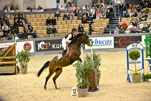  | 12022026 Indoor VS _594 