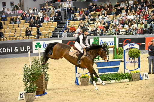  | 12022026 Indoor VS _598 