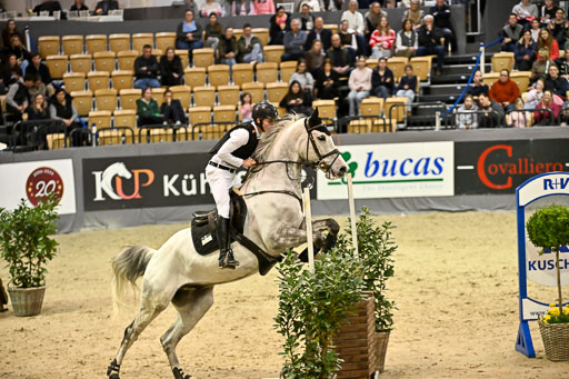  | 12022026 Indoor VS _700 