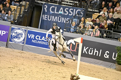  | 12022026 Indoor VS _711 