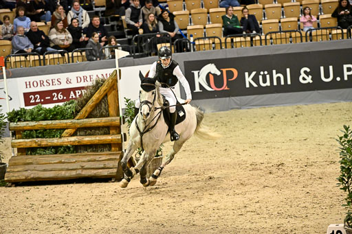  | 12022026 Indoor VS _719 