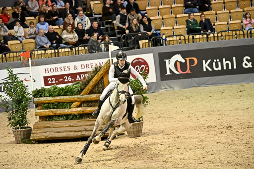  | 12022026 Indoor VS _721 