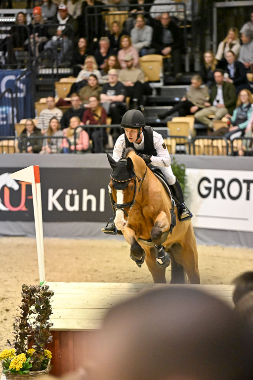  | 12022026 Indoor VS _741 