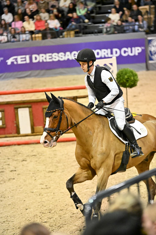  | 12022026 Indoor VS _745 