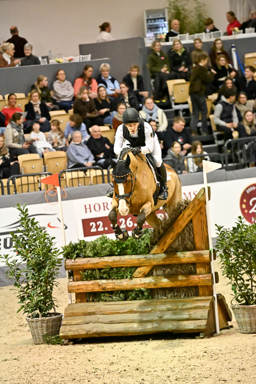  | 12022026 Indoor VS _750 