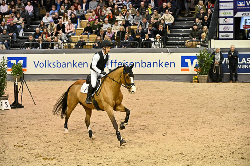  | 12022026 Indoor VS _761 