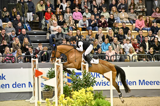  | 12022026 Indoor VS _763 