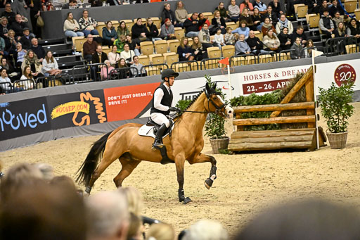  | 12022026 Indoor VS _766 