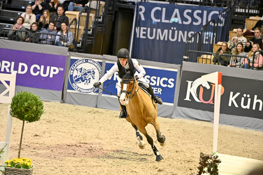  | 12022026 Indoor VS _775 