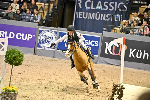  | 12022026 Indoor VS _777 