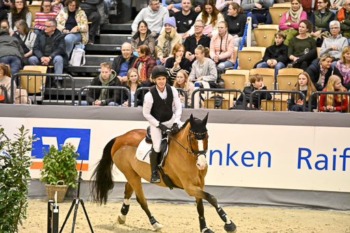  | 12022026 Indoor VS _785 