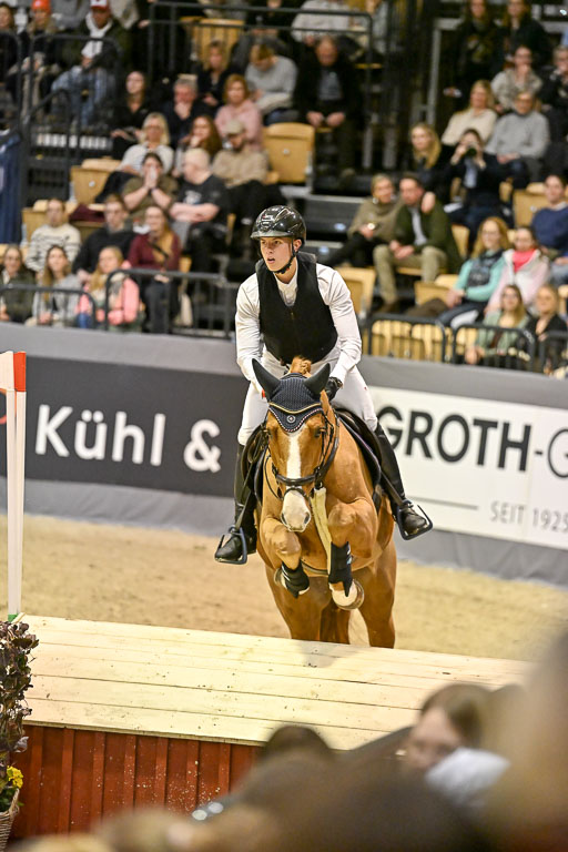  | 12022026 Indoor VS _789 