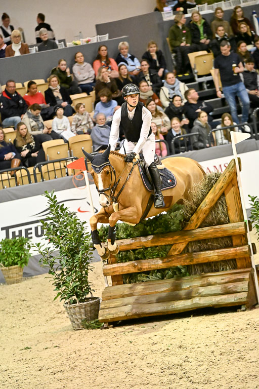  | 12022026 Indoor VS _793 