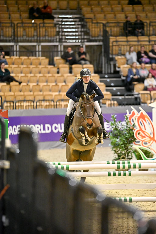  | 12022026 Team Trophy _160 