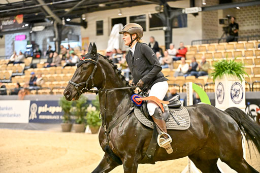  | 12022026 Team Trophy _170 