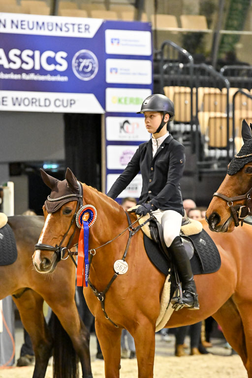  | 12022026 Team Trophy _185 